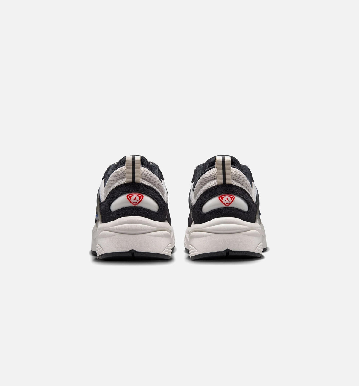 Trunner OS SE Men's Lifestyle Shoes - Off Noir & University Red