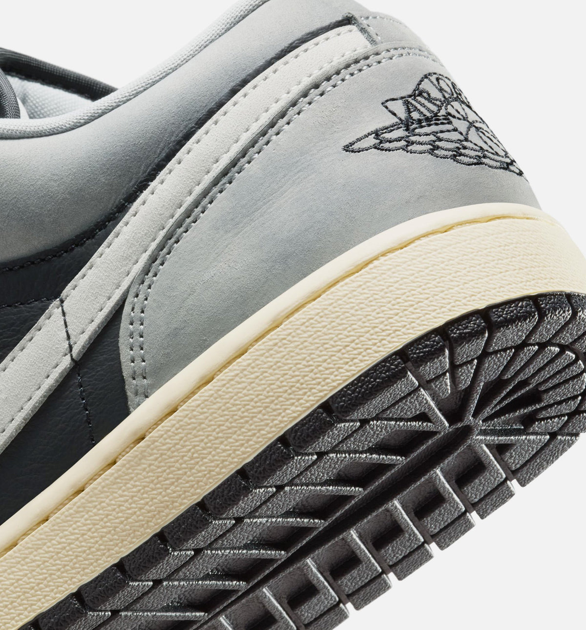 Air Jordan 1 Low SE Men's Shoes – Light Smoke Grey / White / Off Noir