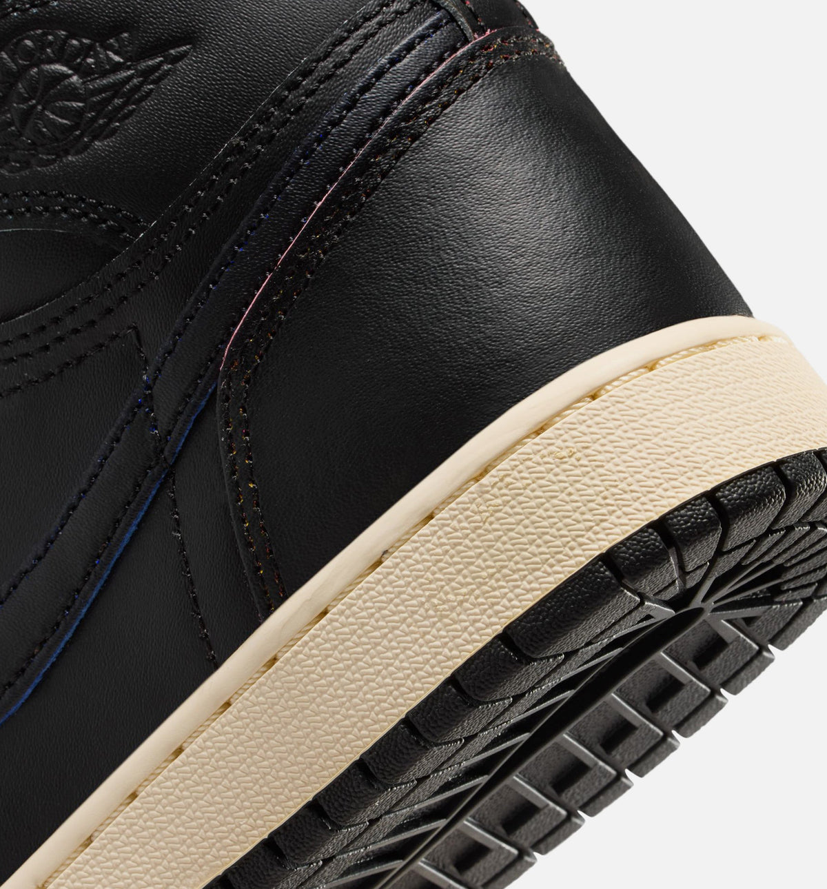 Air Jordan 1 Retro High OG Grade School Shoes – Black / Muslin