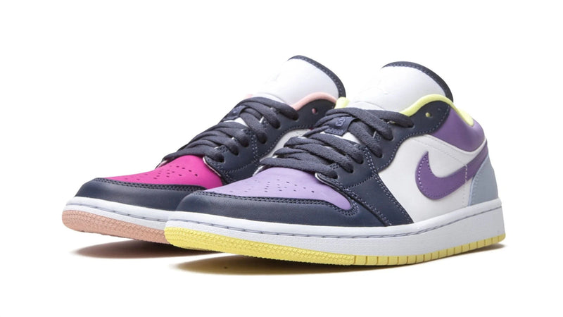 Air Jordan 1 Low SE WMNS "Mismatched" (Purple / Magenta)