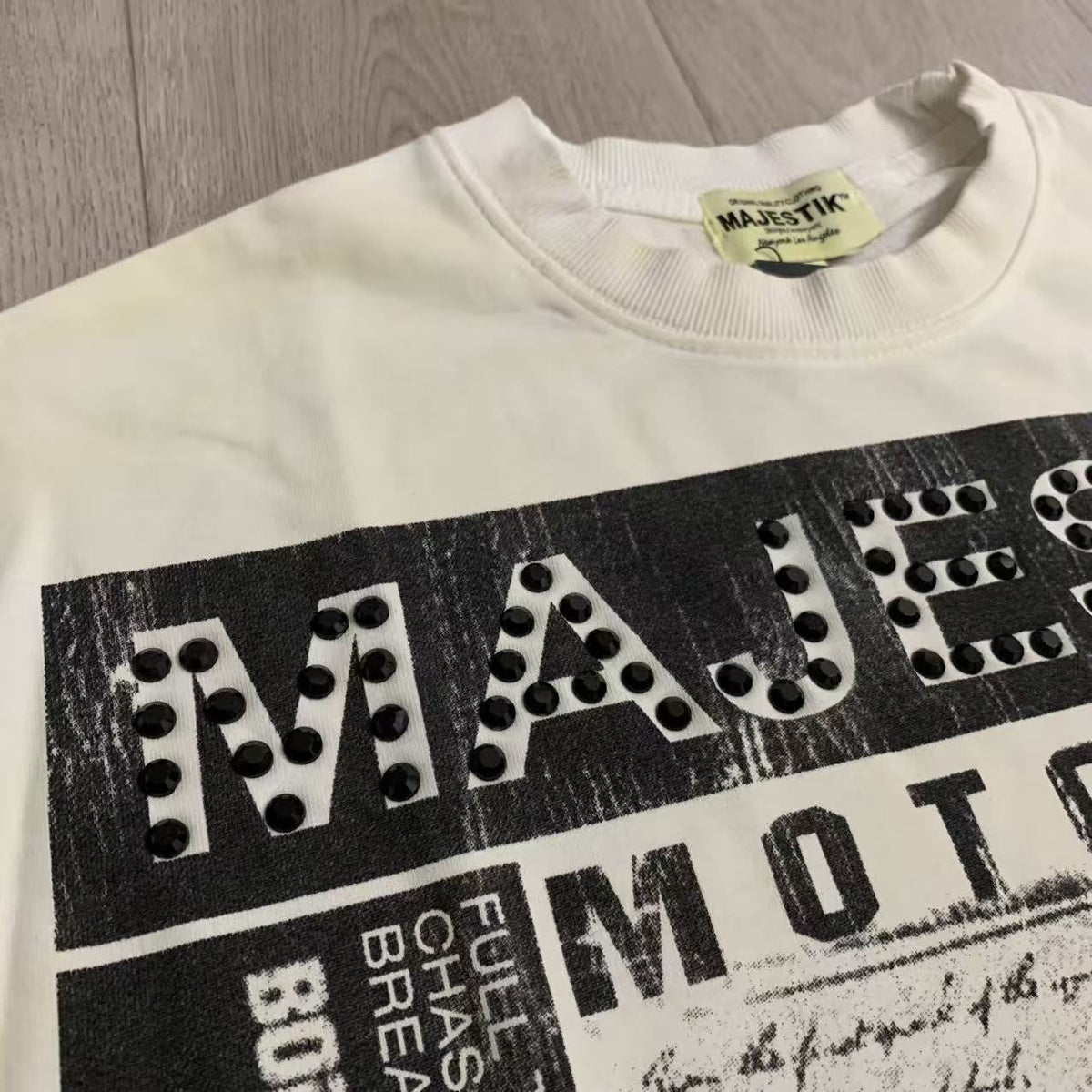 MAJESTIK Motor Club Graphic Short-Sleeve T-Shirt