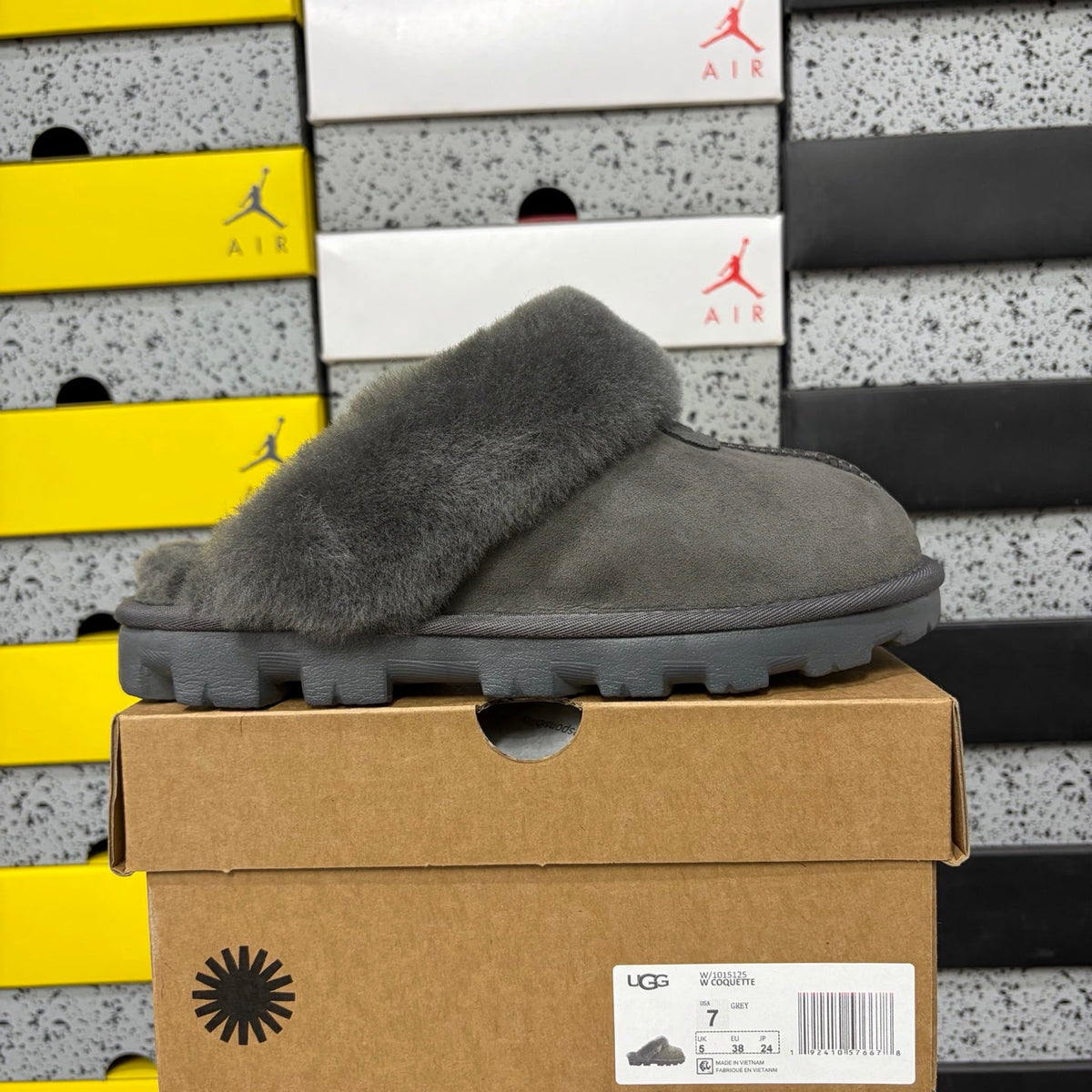 UGG Classic Shearling Clog – Open-Back Suede Mule with Tonal Grey Shearling Upper & Chunky Lug Sole in Slate Grey