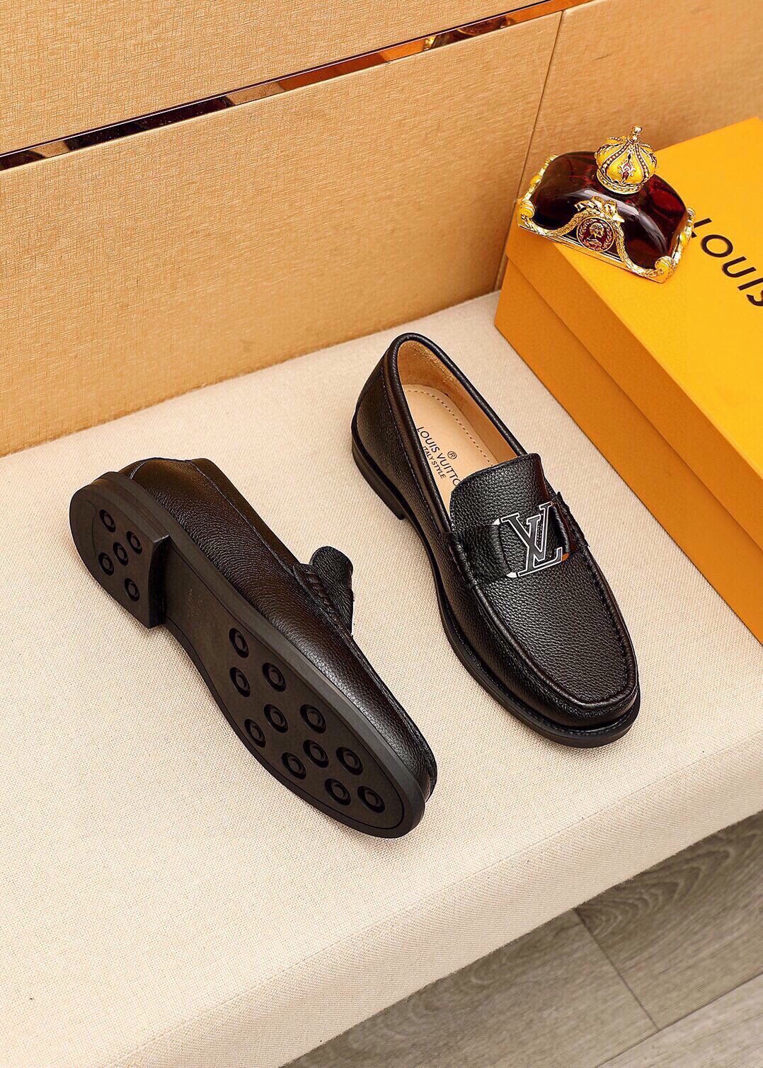 Louis Vuitton Black Pebbled Loafers - Monogram Detail