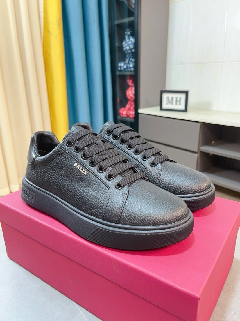 Bally Dark Gray Pebbled Leather Sneakers
