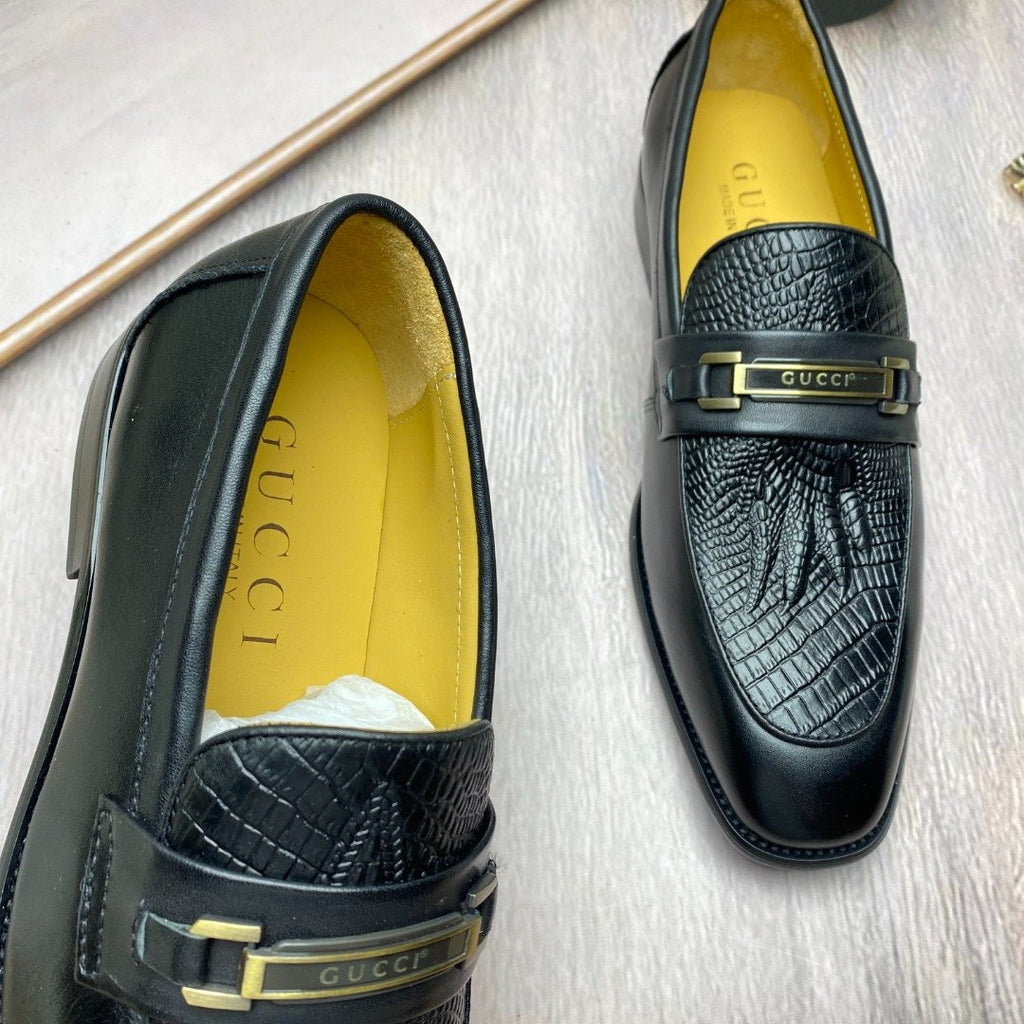 Gucci Black Textured Leather Slip-On Shoes