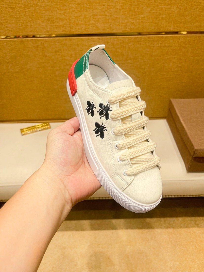 Chrome Hearts Cross Motif Low-Top Sneakers