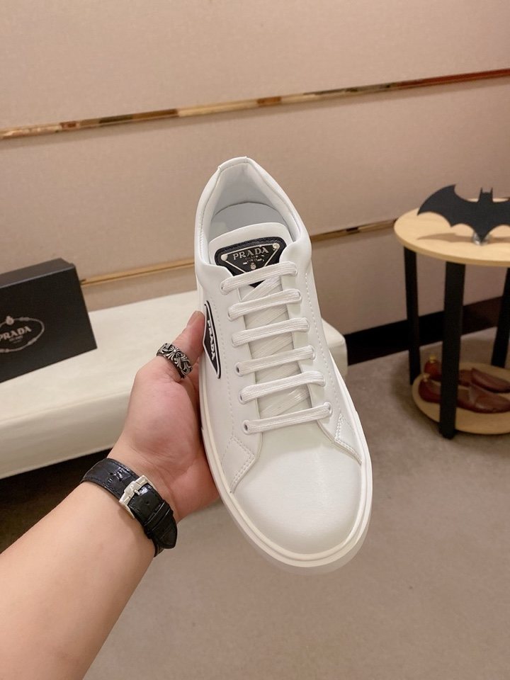 Prada Plaque Low-Top Sneakers